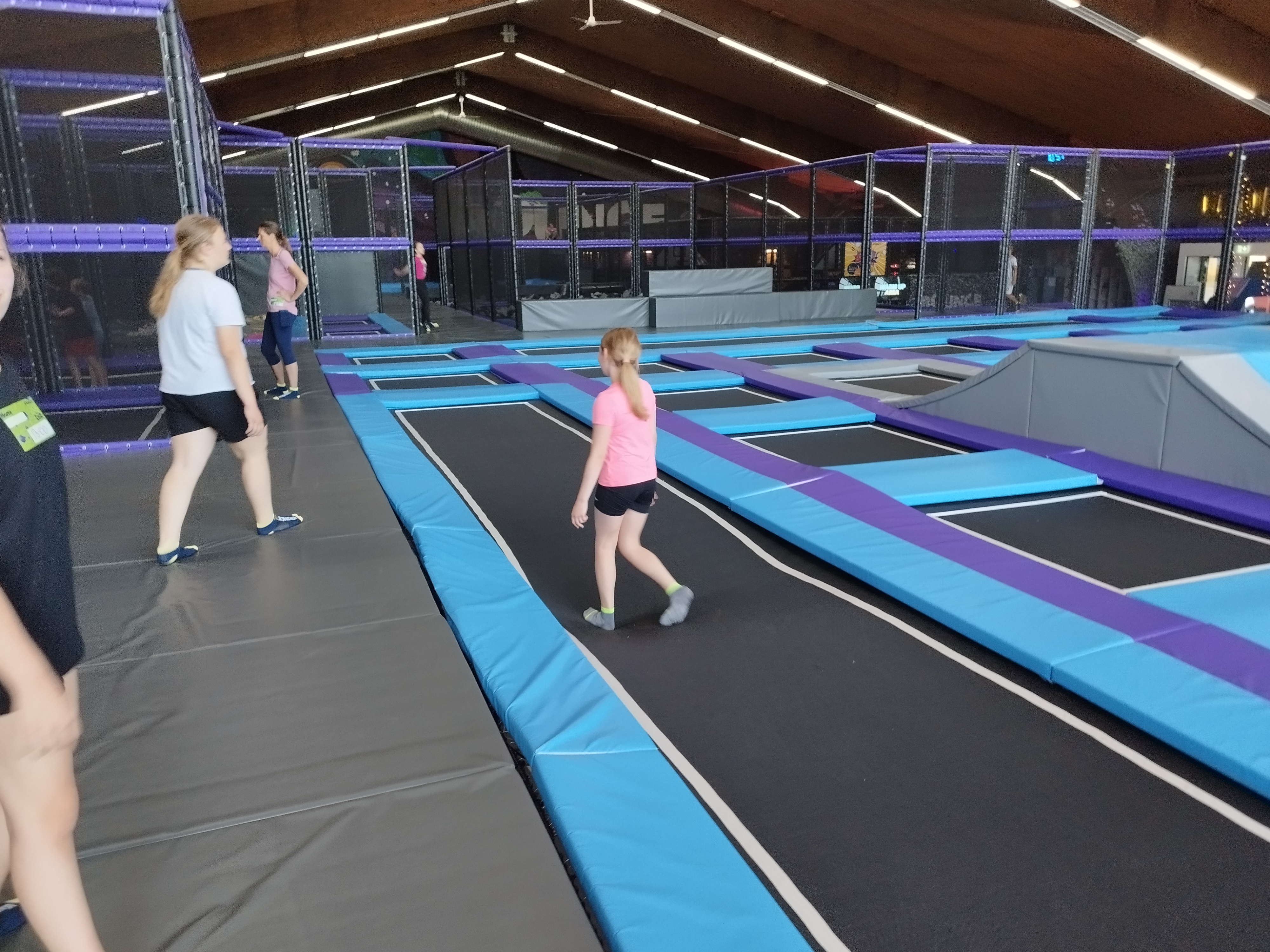 BOUNCE Trampolin 1